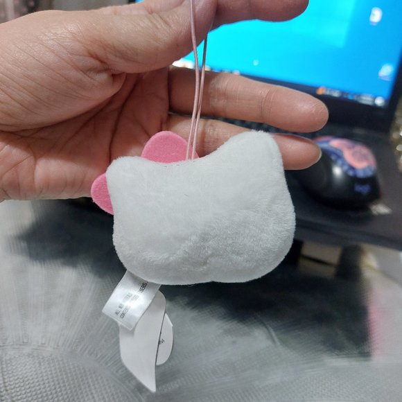 Small Mini Hand Size Hello Kitty Charm Keychain Handbag Any Bag Accessory - Picture 3 of 5